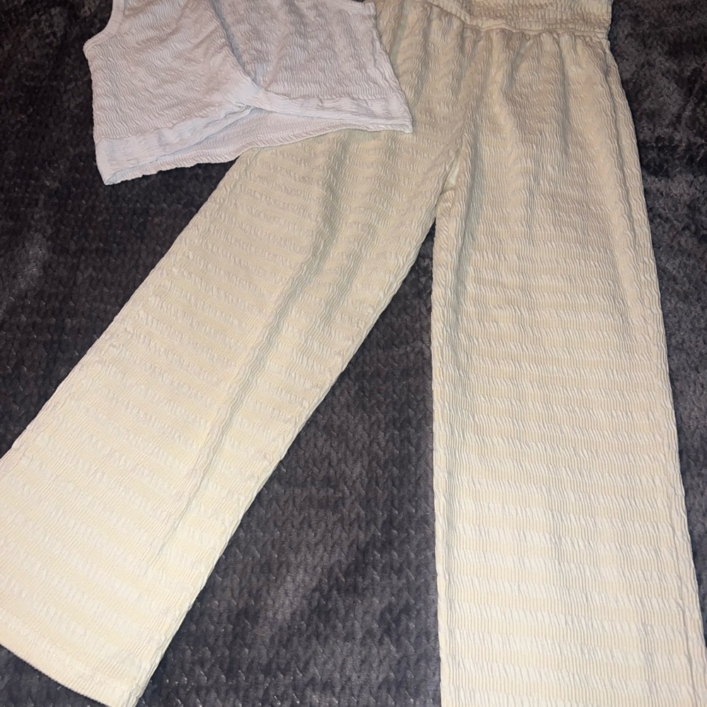 White & Yellow Textured Top & Capri Set